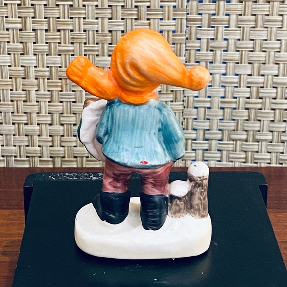 🎄🌟HP🌟VTG 1960-70s Porcelain Boy Christmas Figurine by Napcoware - Picture 5 of 7